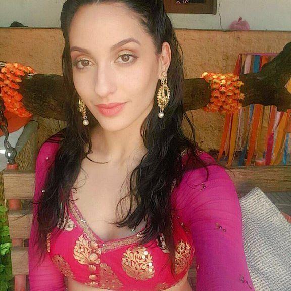 Bigg Boss 9 Contestant: Nora Fatehi Unseen Hot & Spicy Photos Collection