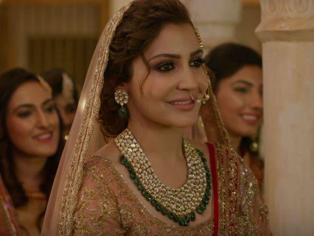 Bollywood Actress Anushka Sharma Bridal Look Photos