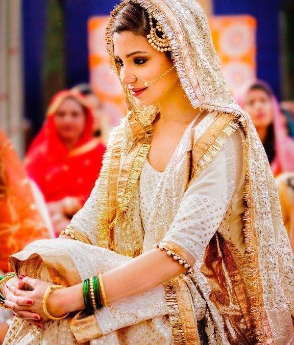 Bollywood Actress Anushka Sharma Bridal Look Photos