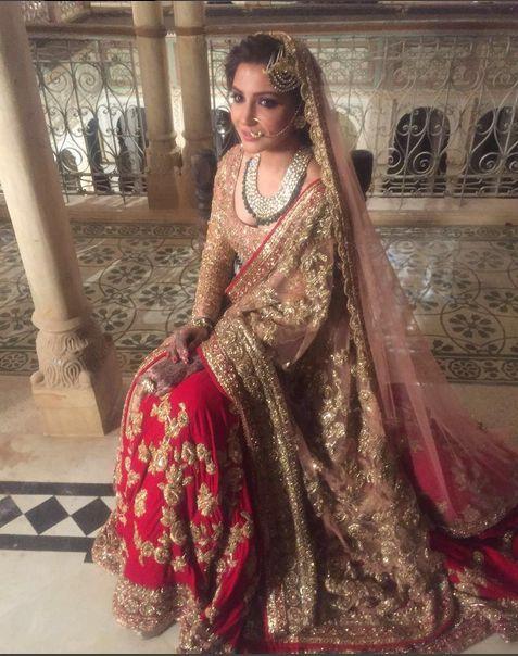 Bollywood Actress Anushka Sharma Bridal Look Photos