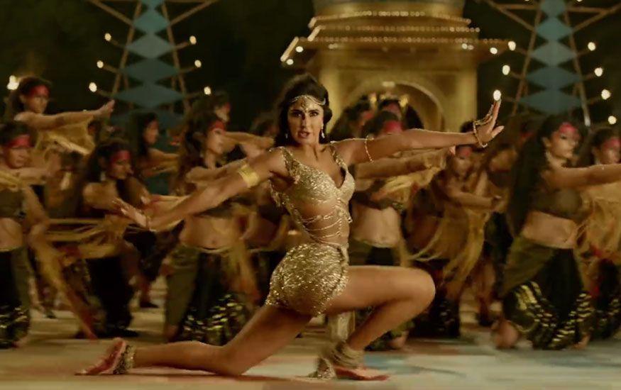 Bollywood Film Thugs of Hindostan Movie Latest Stills & Posters