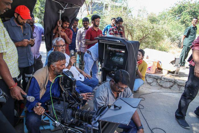 Brand New Posters & Working Stills of Naa Nuvve Movie