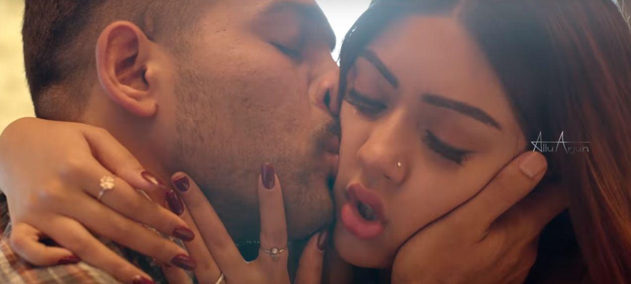 Brand New Stills & Posters of Naa Peru Surya Naa Illu India