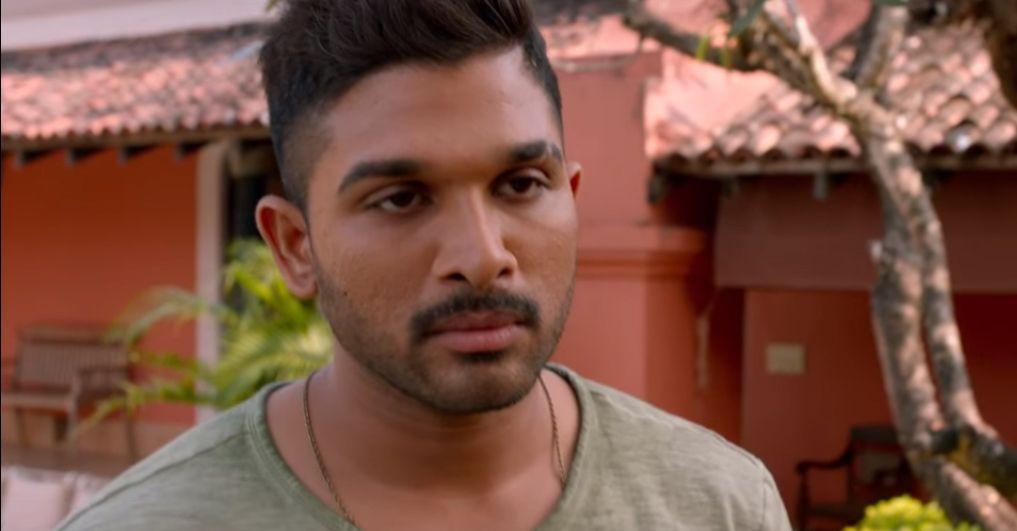 Brand New Stills & Posters of Naa Peru Surya Naa Illu India