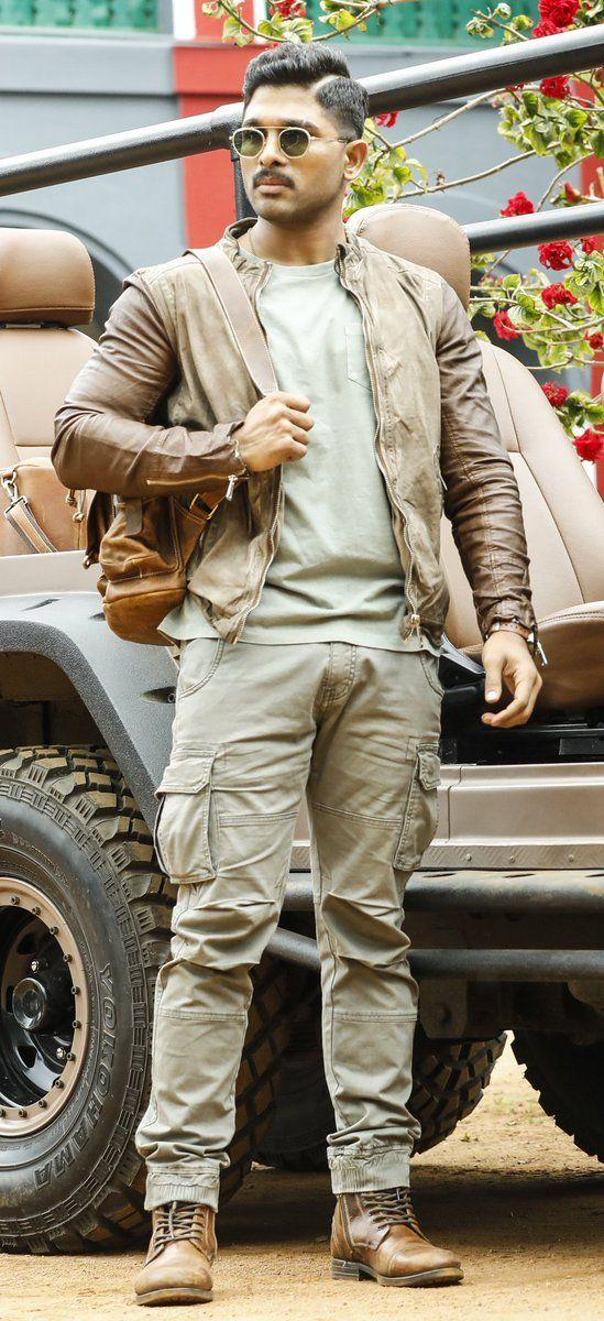 Brand New Stills & Posters of Naa Peru Surya Naa Illu India