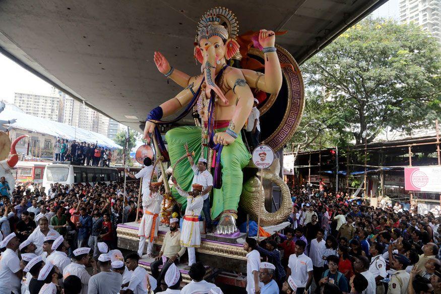 Bring Ganapati Idols Ahead of Ganesh Chaturthi Festival