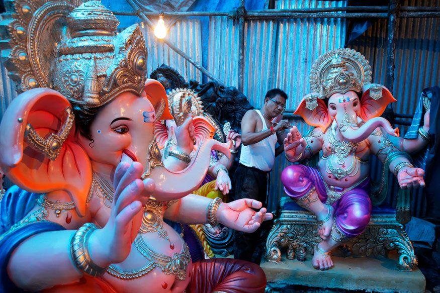 Bring Ganapati Idols Ahead of Ganesh Chaturthi Festival