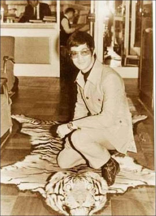 Bruce Lee Rare & Unseen Photo Collection