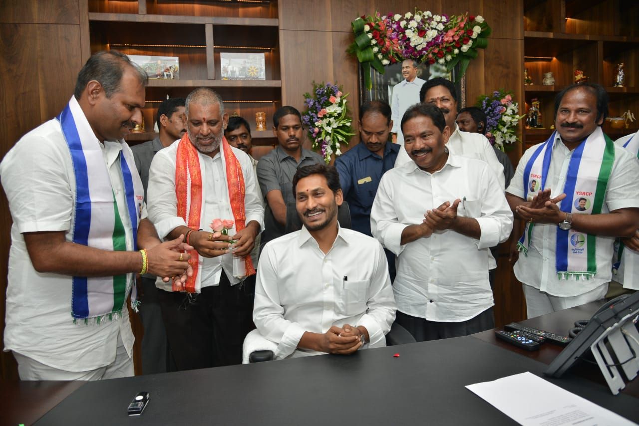 CM jagan photos in assembly meeting 2019