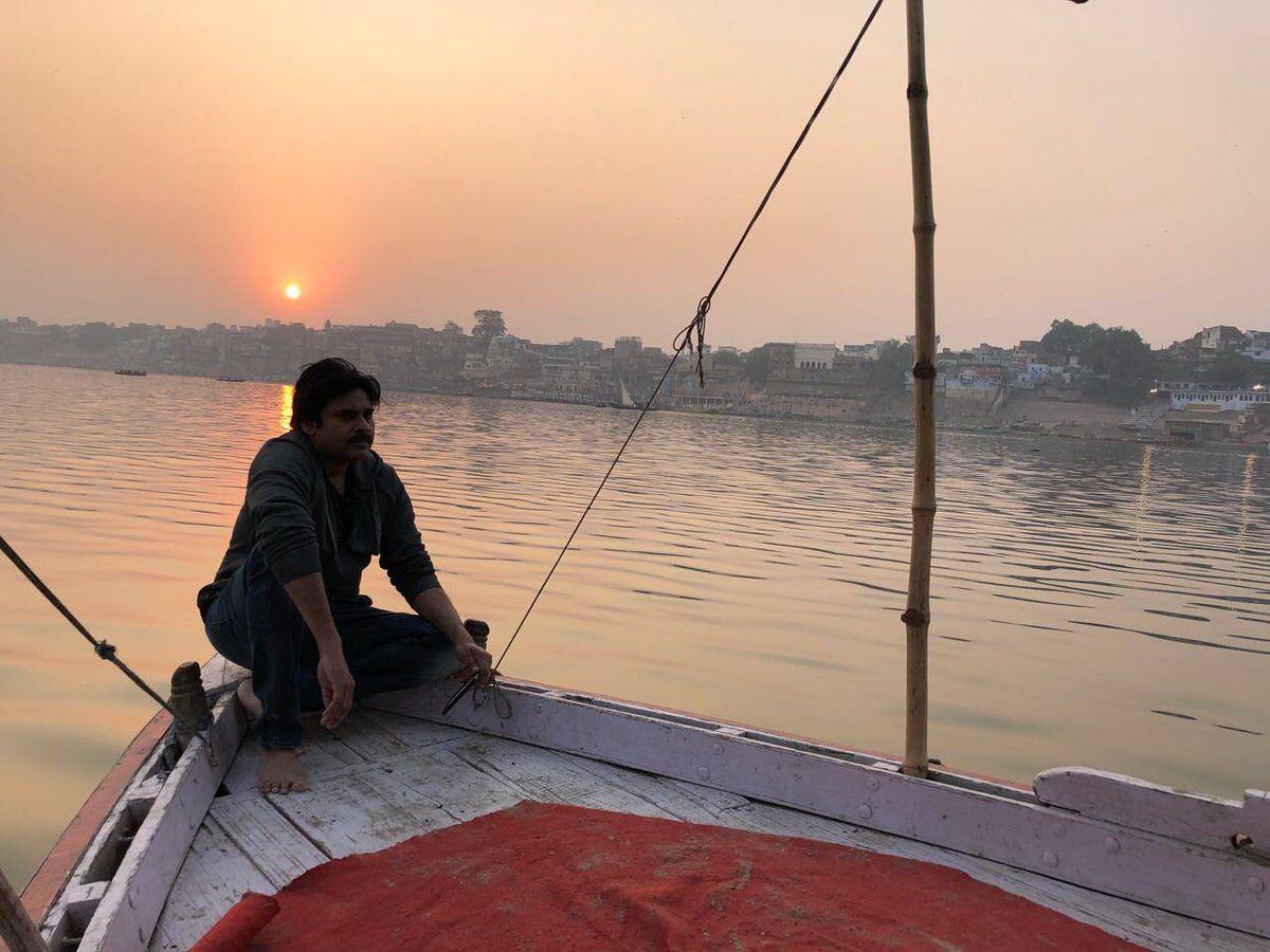 Candid clicks of PowerStar Pawan Kalyan from the sets of Agnyaathavaasi