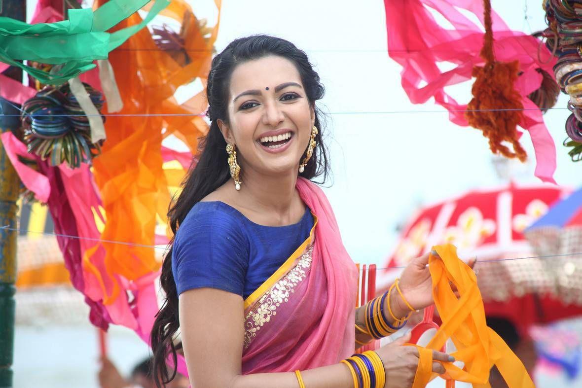 Catherine Tresa-Katha Nayagan Tamil Movie Stills