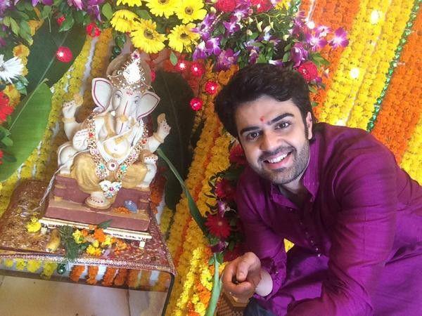 Celebrities Celebrate Ganesh Chaturthi 2016 Photos