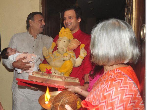 Celebrities Celebrate Ganesh Chaturthi 2016 Photos