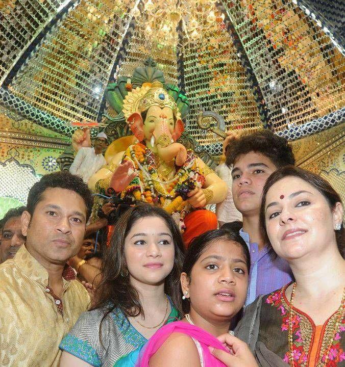 Celebrities Celebrate Ganesh Chaturthi 2016 Photos