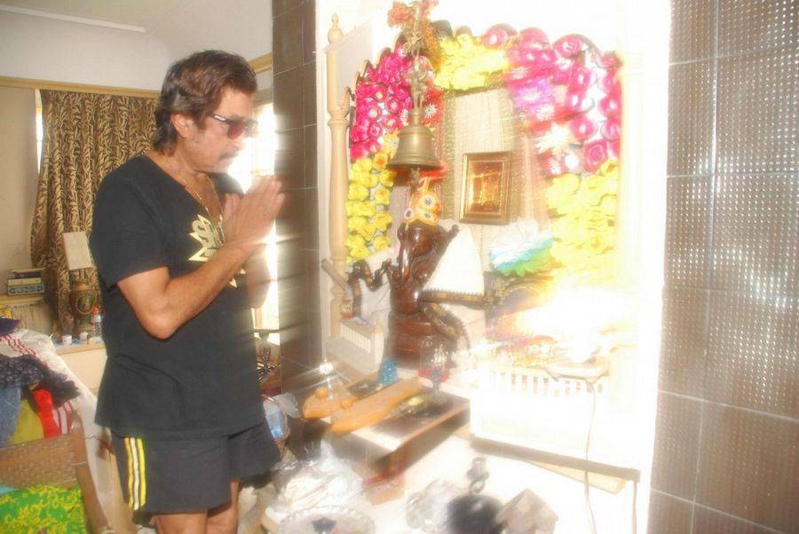 Celebrities Celebrate Ganesh Chaturthi 2016 Photos