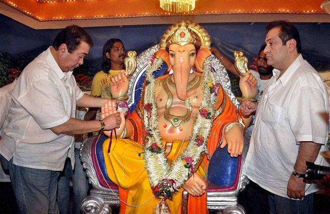 Celebrities Celebrate Ganesh Chaturthi 2016 Photos