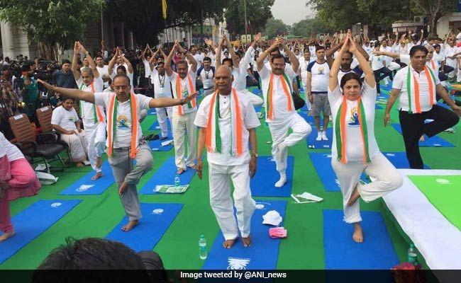 Celebrities Snapped during Yoga session 2017 Highlights Photos