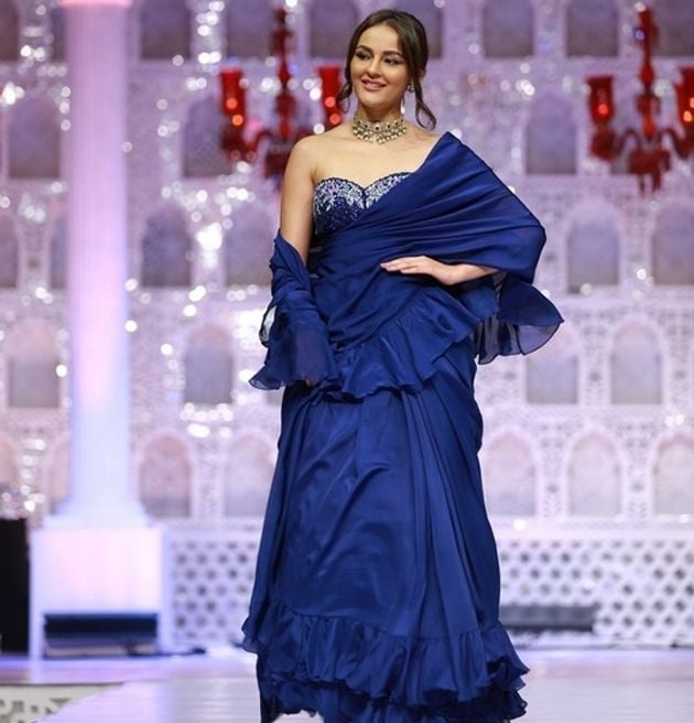 Celebs Beautiful Rampwalk Photos At Teach For Change Event