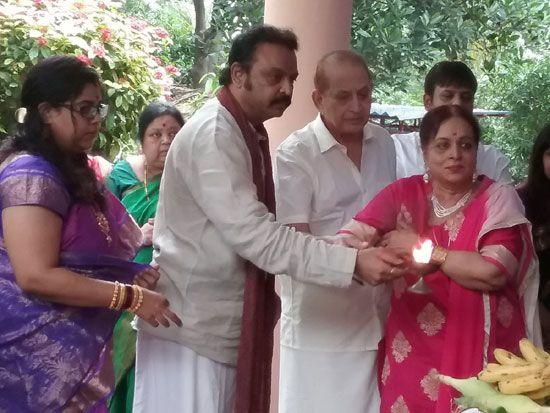 Celebs Celebrate Ganesh Chaturthi 2017 Photos