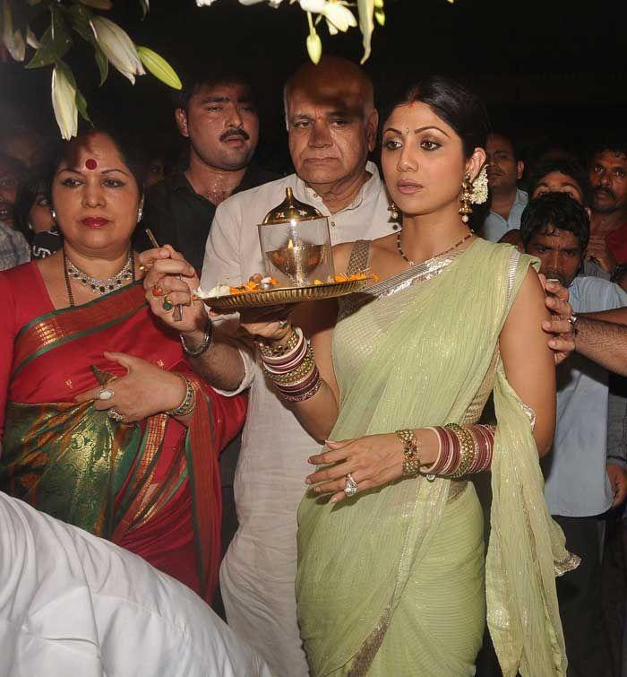 Celebs Celebrate Ganesh Chaturthi 2017 Photos