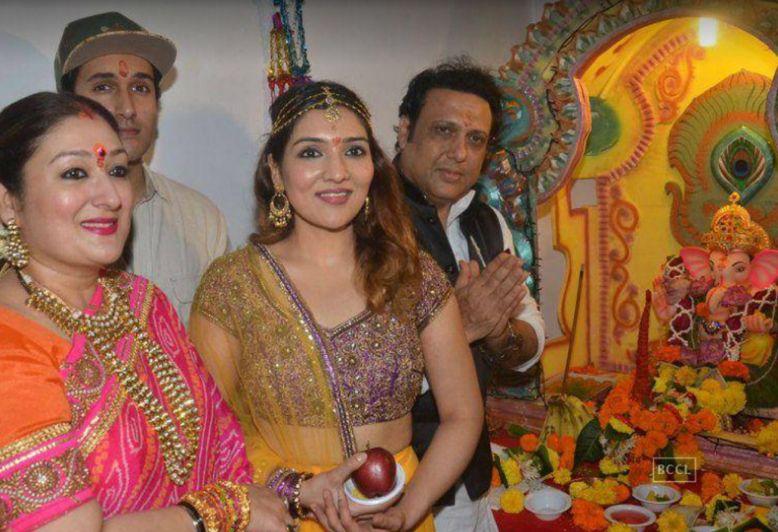 Celebs Celebrate Ganesh Chaturthi 2017 Photos