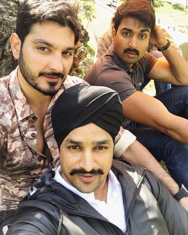 Celebs LEAKED DHRUVA Movie Working Stills