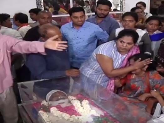 Celebs Pay Homage to Kodi Ramakrishna