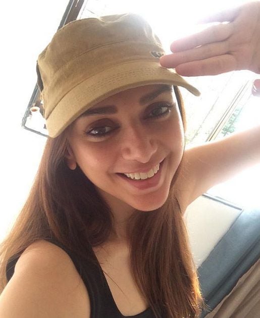 Celebs Salute Selfie For Independence Day Photos