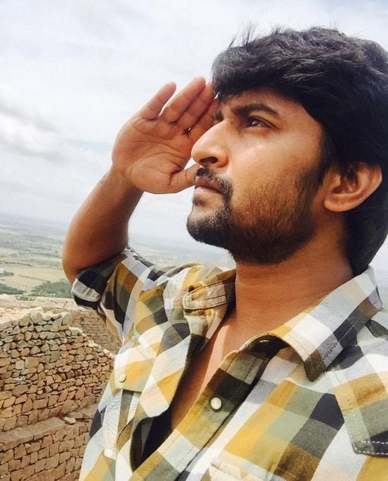 Celebs Salute Selfie For Independence Day Photos