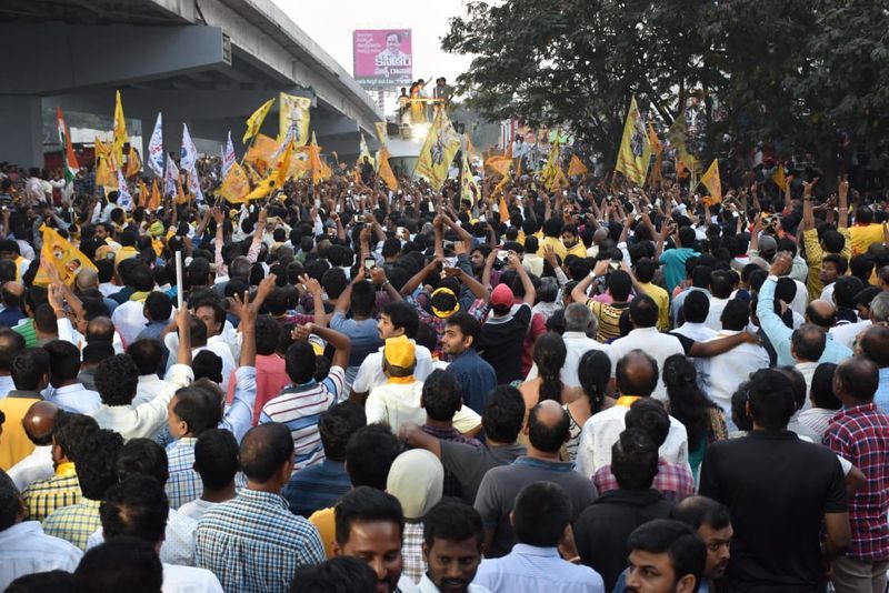 Chandrababu Naidu Road Show Photos