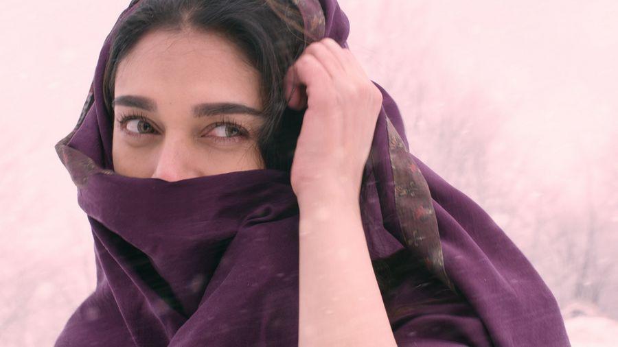 Cheliyaa Movie Latest HD Stills