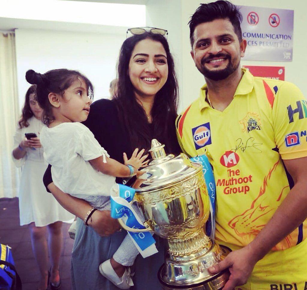 Chennai Super Kings Celebrations in Flight Photos