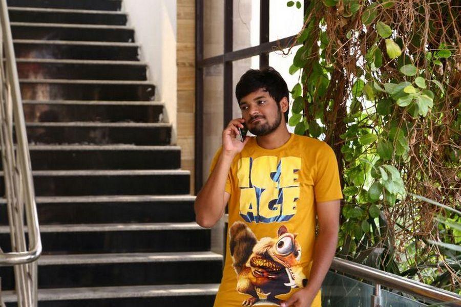 Chinni Chinni Asalu Nalo Regene Movie Posters & Stills