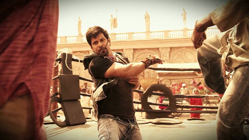 Chiyaan Vikram 10 Endrathukulla Movie Stills