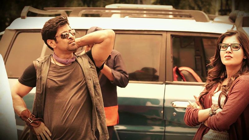 Chiyaan Vikram 10 Endrathukulla Movie Stills