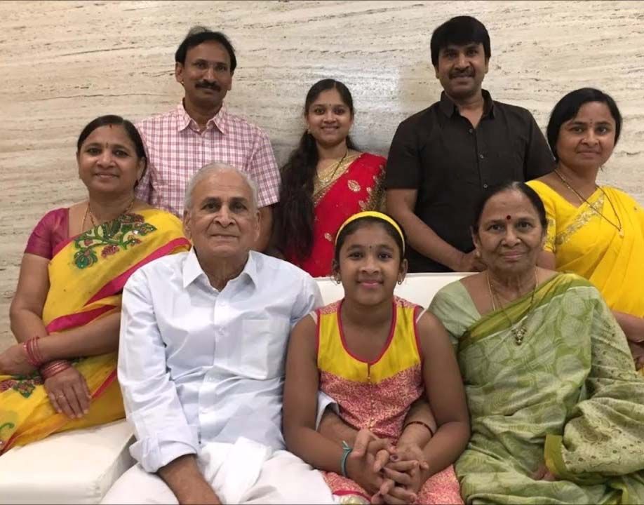 Comedian Srinivas Reddy Family Photos