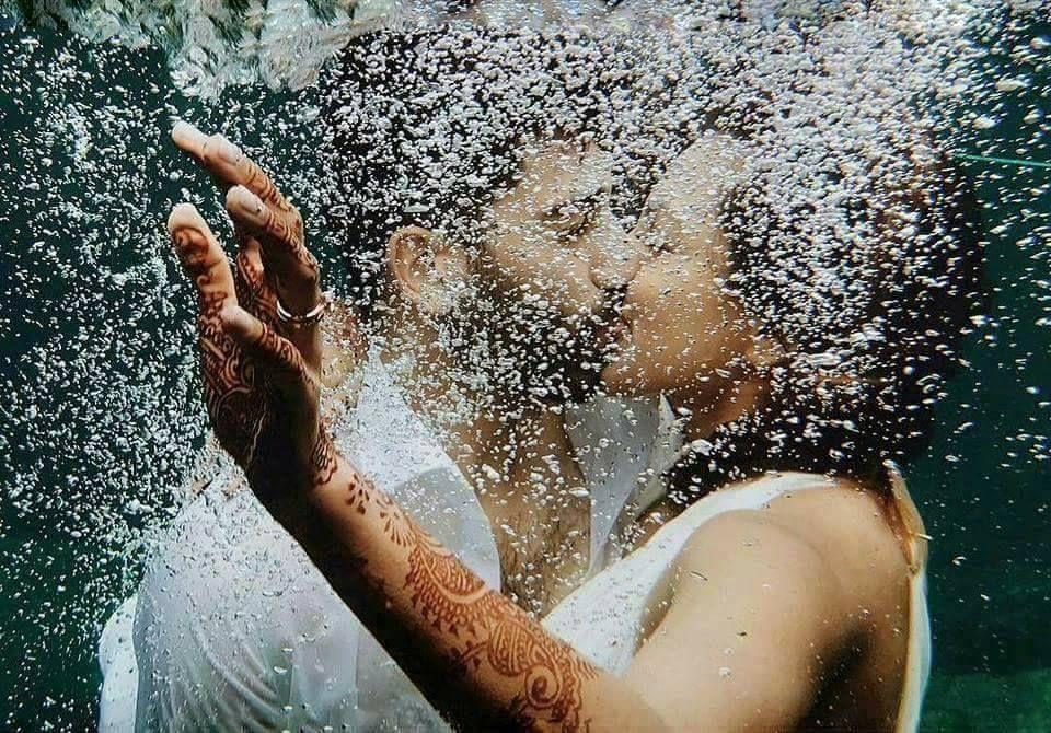Crazy Underwater Pre-Wedding Shoot Photos that'll leave you Short of Breath