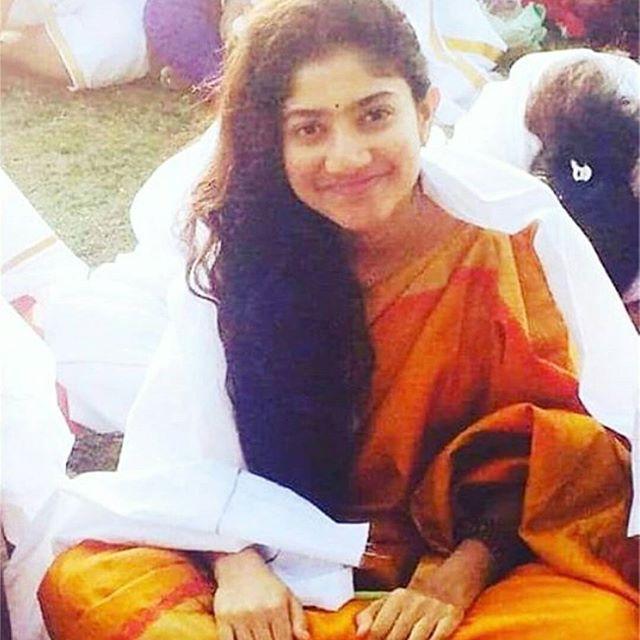 Cute Actress Sai Pallavi Never Seen Photos Collections!
