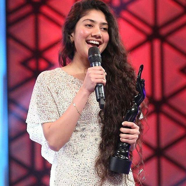 Cute Actress Sai Pallavi Never Seen Photos Collections!