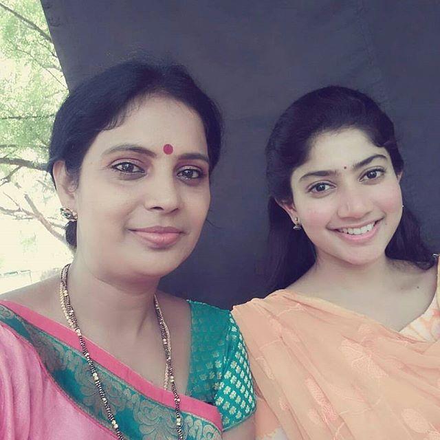 Cute Actress Sai Pallavi Never Seen Photos Collections!