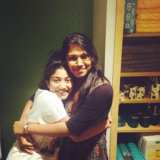 Cute Actress Sai Pallavi Never Seen Photos Collections!