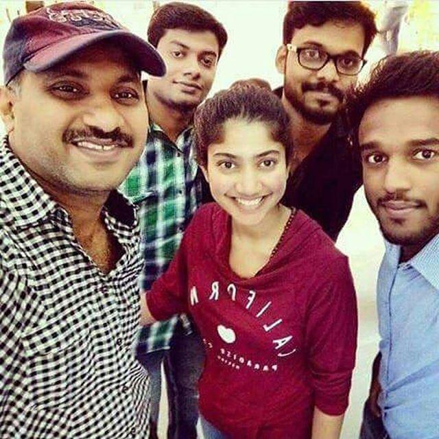 Cute Actress Sai Pallavi Never Seen Photos Collections!