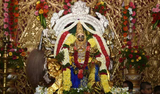 Dasara Navratri 2017: Durga Devi Alankaram in Kanakadurga Temple