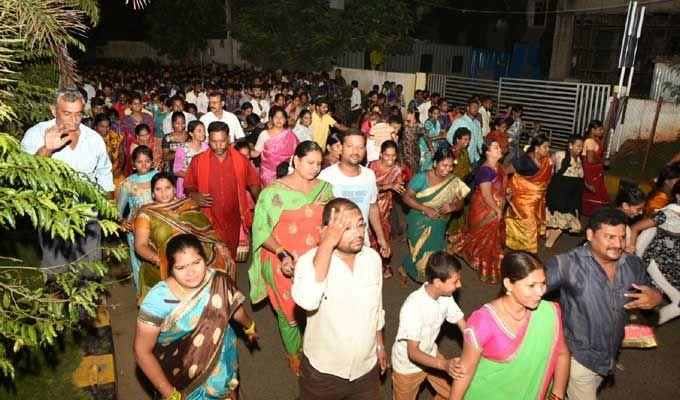 Dasara Navratri 2017: Saraswathi Devi Avataram in Kanakadurga Temple