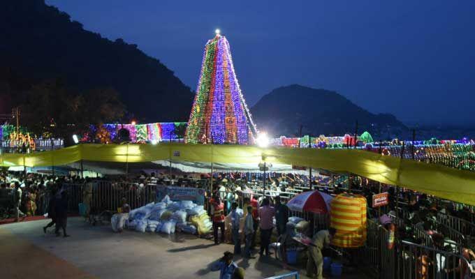 Dasara Navratri 2017: Saraswathi Devi Avataram in Kanakadurga Temple