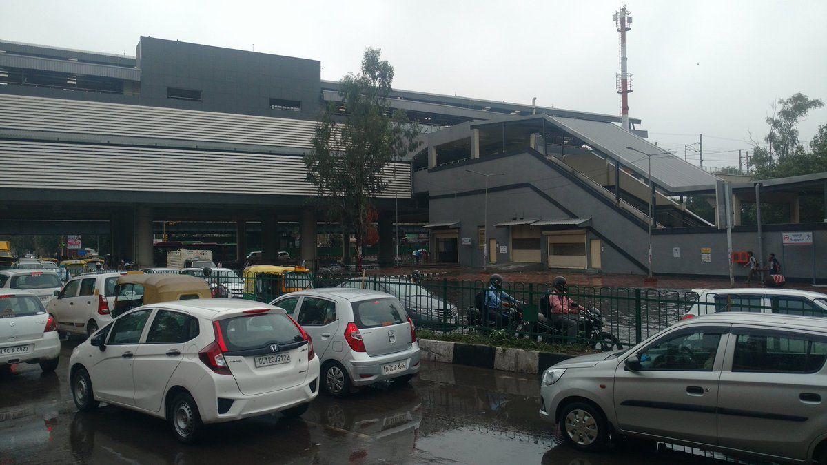 Delhi Rains: Heavy Rain Lashes Delhi-NCR, Traffic Jam, Waterlogging at several places