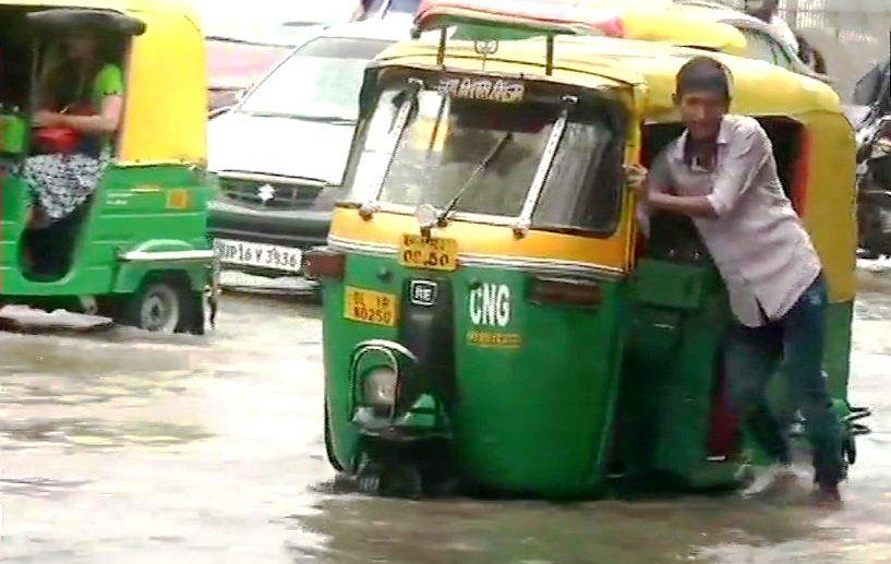 Delhi Rains: Heavy Rain Lashes Delhi-NCR, Traffic Jam, Waterlogging at several places