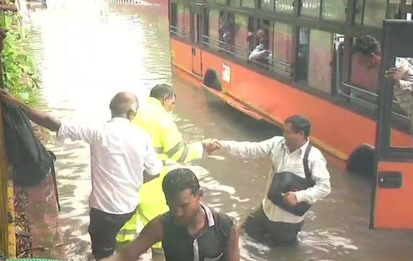 Delhi Rains: Heavy Rain Lashes Delhi-NCR, Traffic Jam, Waterlogging at several places