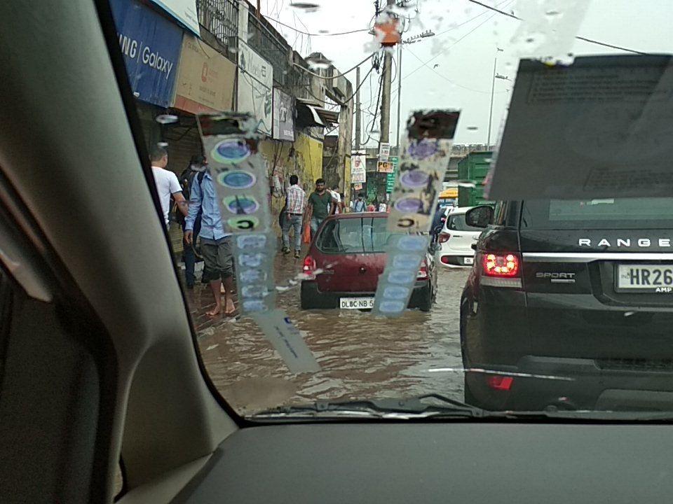 Delhi Rains: Heavy Rain Lashes Delhi-NCR, Traffic Jam, Waterlogging at several places