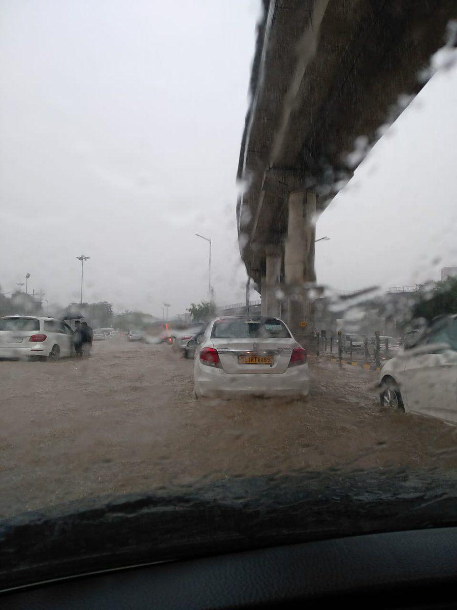 Delhi Rains: Heavy Rain Lashes Delhi-NCR, Traffic Jam, Waterlogging at several places